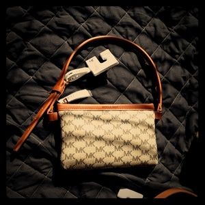 Brand new with tags small Michael Kors Hurst